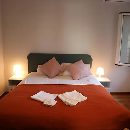 Lemon Treehouse Alimos Holiday home Athens